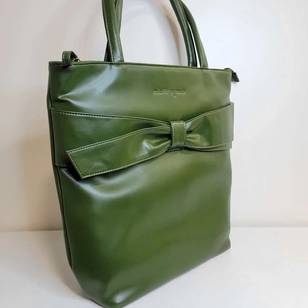 Emerald Green Tote Bag | Study and Durable Cactus Leather | Crisp Design