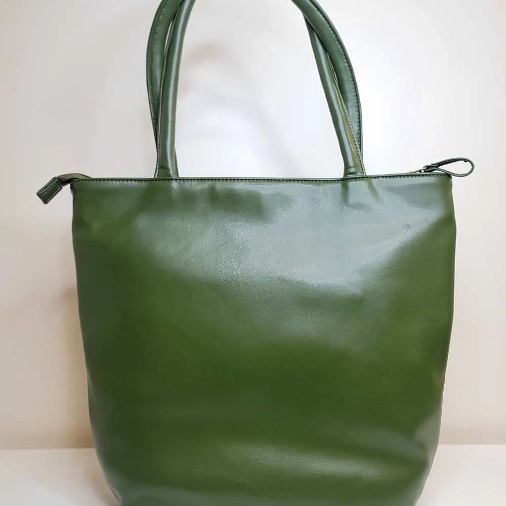 Emerald Green Tote Bag | Study and Durable Cactus Leather | Crisp Design
