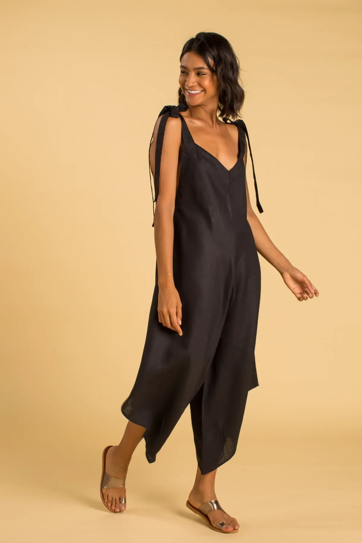 GRANADINA Linen Jumper - Black