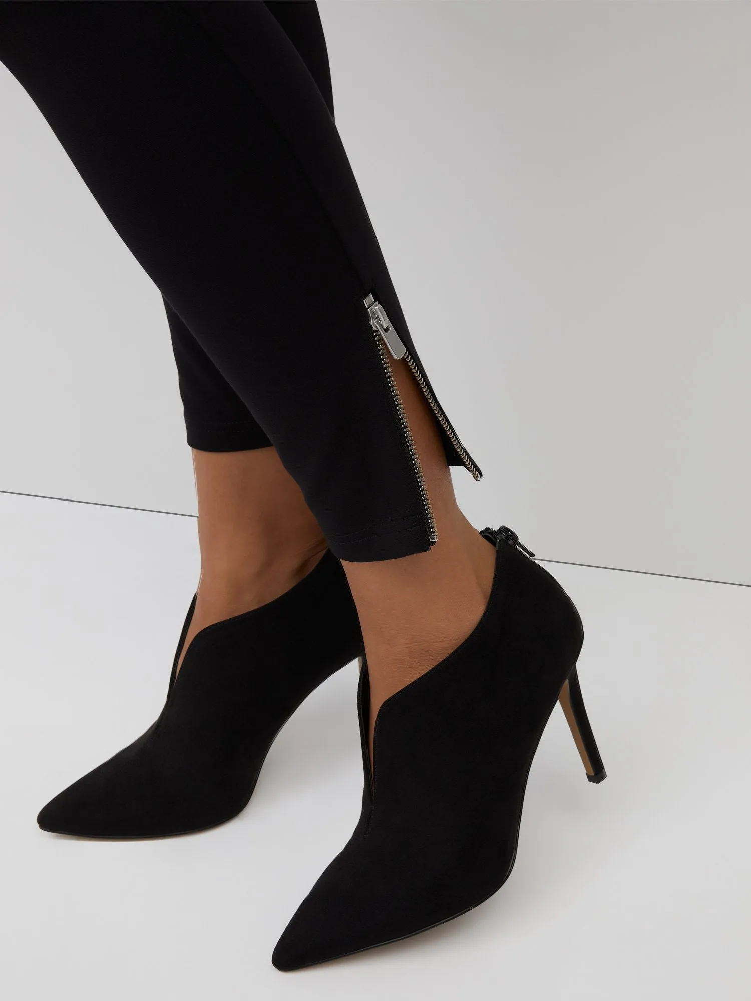 Pull-On High-Waisted Ankle-Zip Legging
