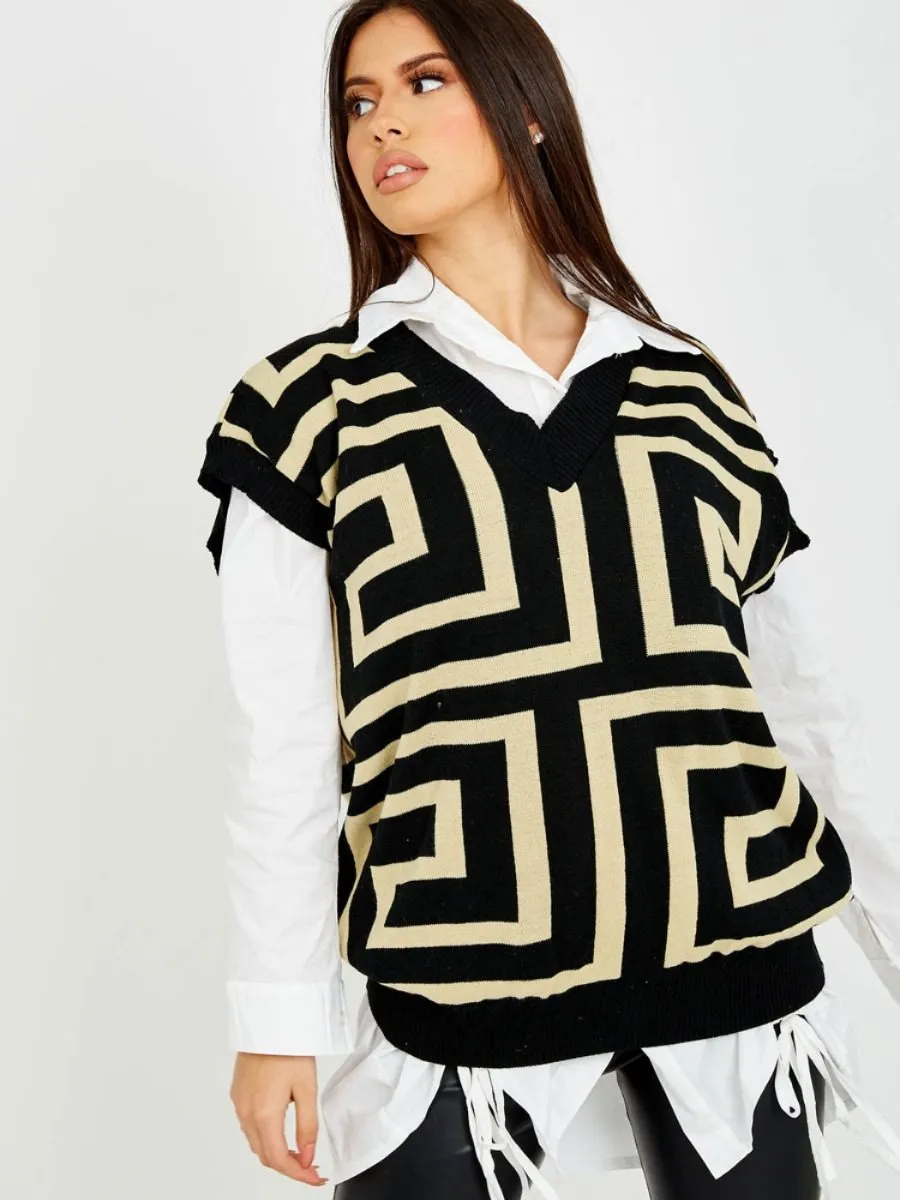 Sophie Big Illusion V-Neck Sleeveless Knitted Jumper In Black