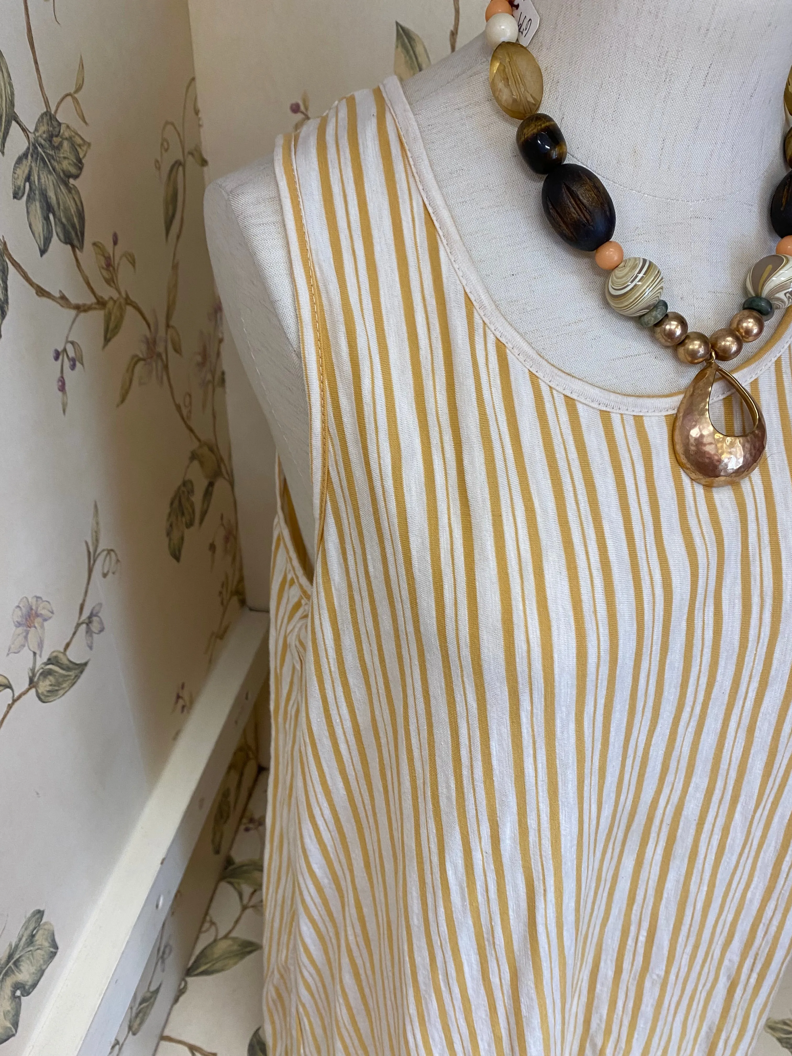 W5 Yellow Tops, M