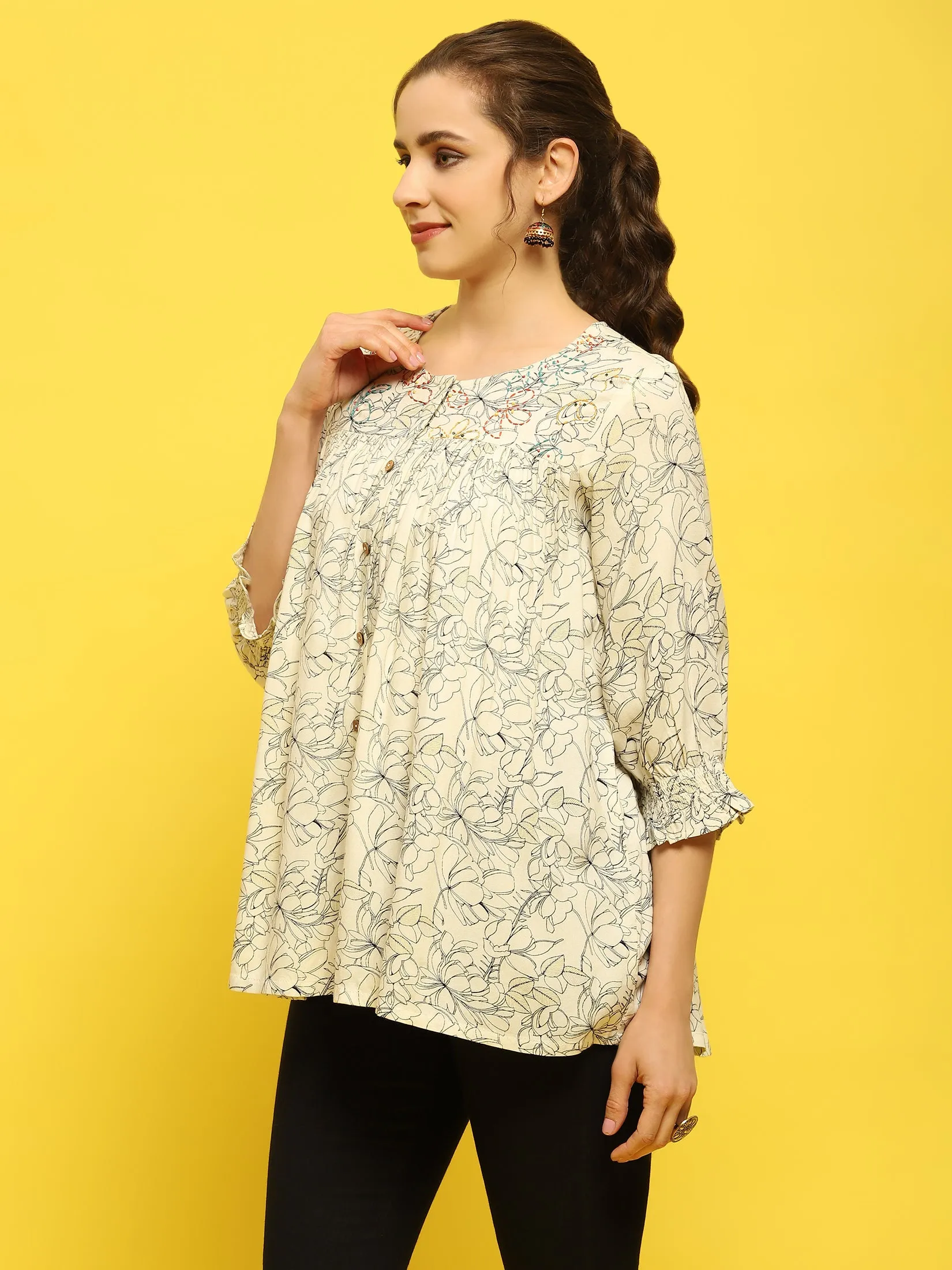 Women Liva Rayon Off White Floral Print Tunic